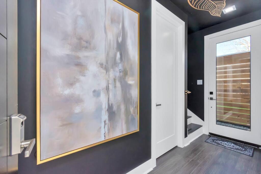 The Suite Spot! Downtown Skyline Views! Sleeps 12 Хьюстон Экстерьер фото